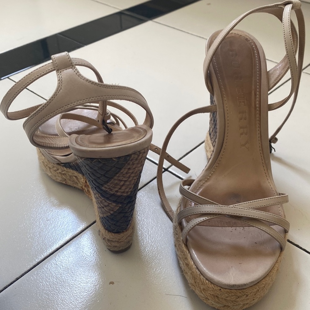 Burberry wedges size 39